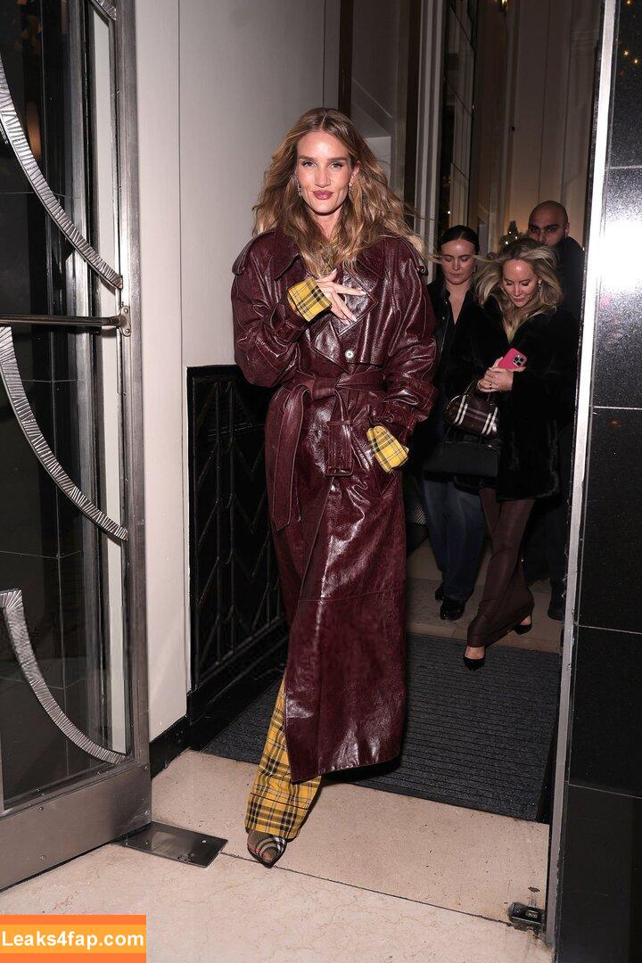 Rosie Huntington-Whiteley / rosiehw leaked photo photo #1398