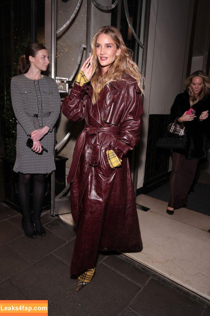 Rosie Huntington-Whiteley / rosiehw leaked photo photo #1401