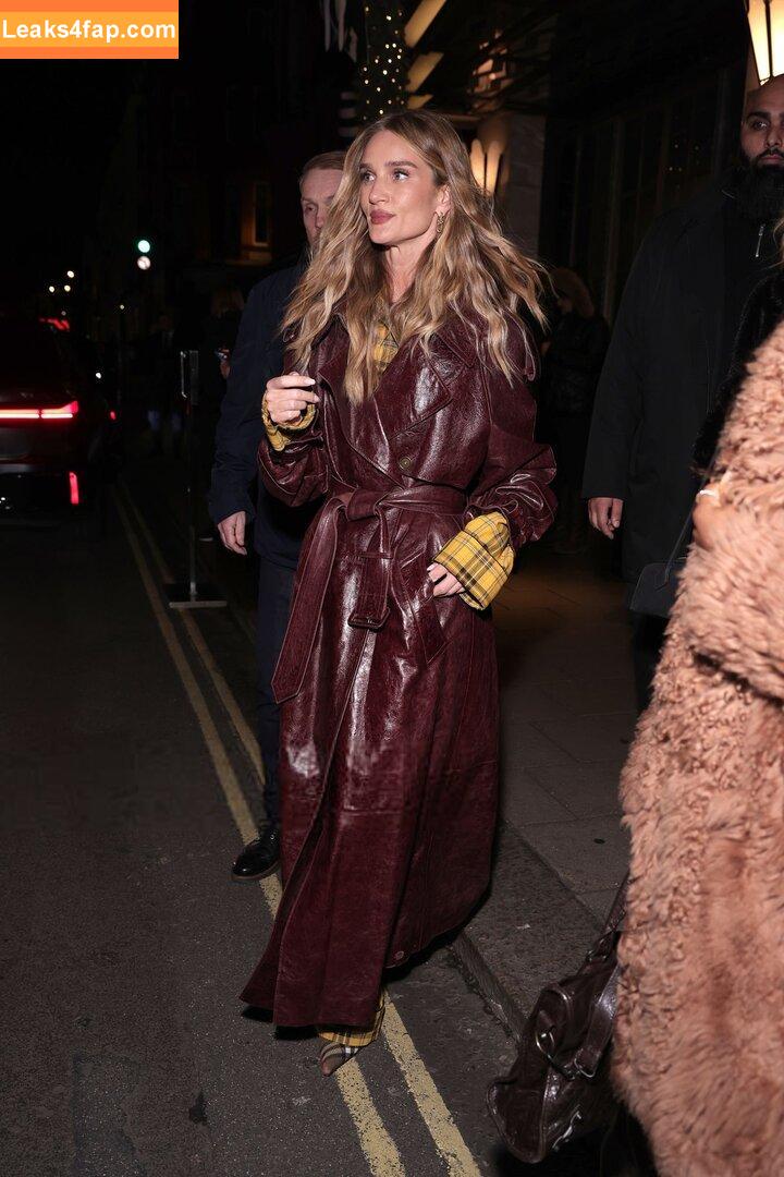 Rosie Huntington-Whiteley / rosiehw leaked photo photo #1402