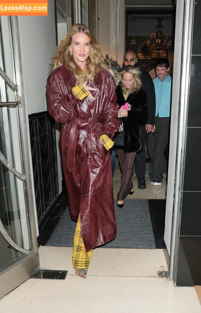 Rosie Huntington-Whiteley / rosiehw leaked photo photo #1409