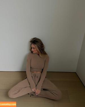 Rosie Huntington-Whiteley photo #1039