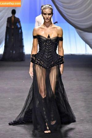 Rosie Huntington-Whiteley photo #1192