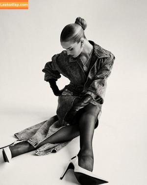Rosie Huntington-Whiteley photo #1353