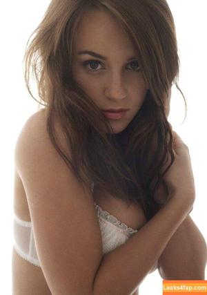 Rosie Jones photo #1707
