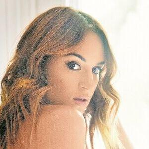 Rosie Jones фото #4753