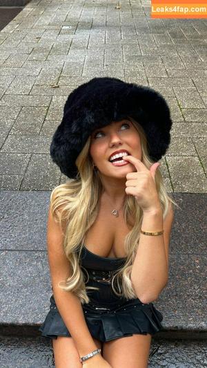 Rosie McClelland photo #0035