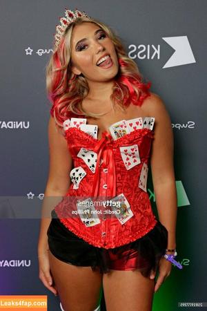 Rosie McClelland photo #0048