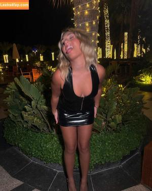 Rosie McClelland photo #0055