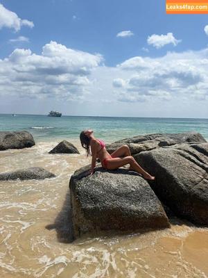 Rosie McClelland photo #0680