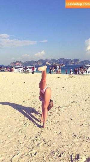 Rosie McClelland photo #0685