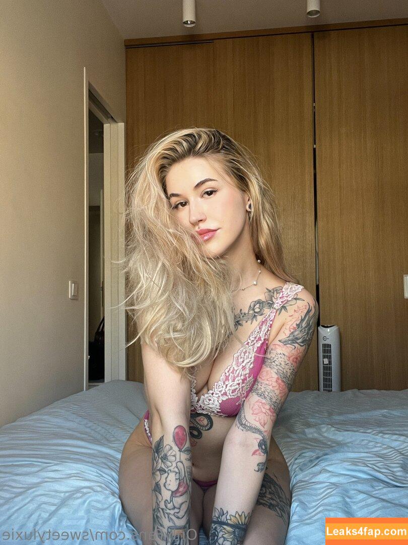 rosieholt / rosieisaholt leaked photo photo #0014