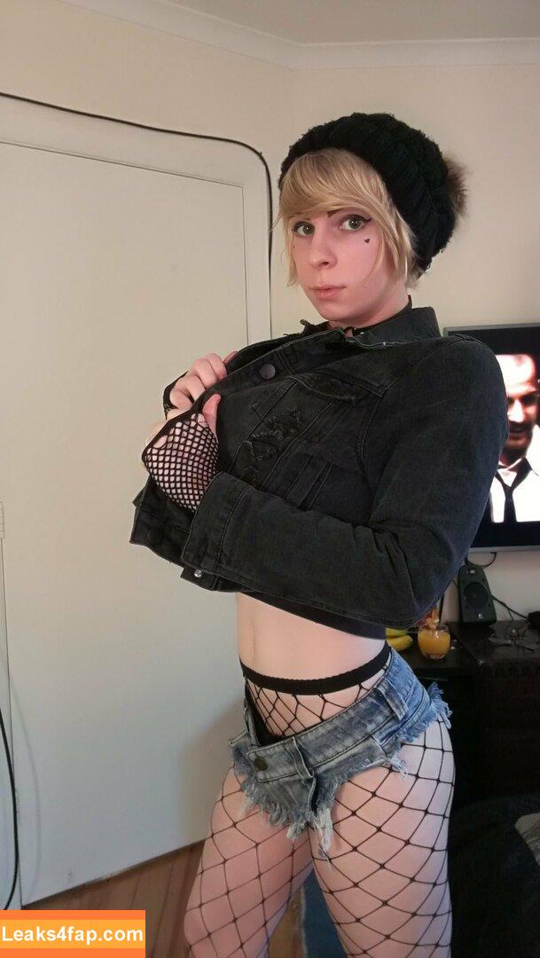 rosiexox2 / rosie_x2o leaked photo photo #0001