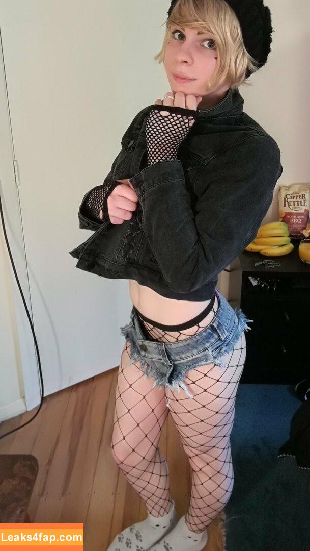 rosiexox2 / rosie_x2o leaked photo photo #0021