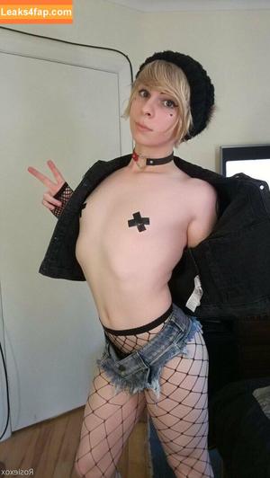 rosiexox2 photo #0014