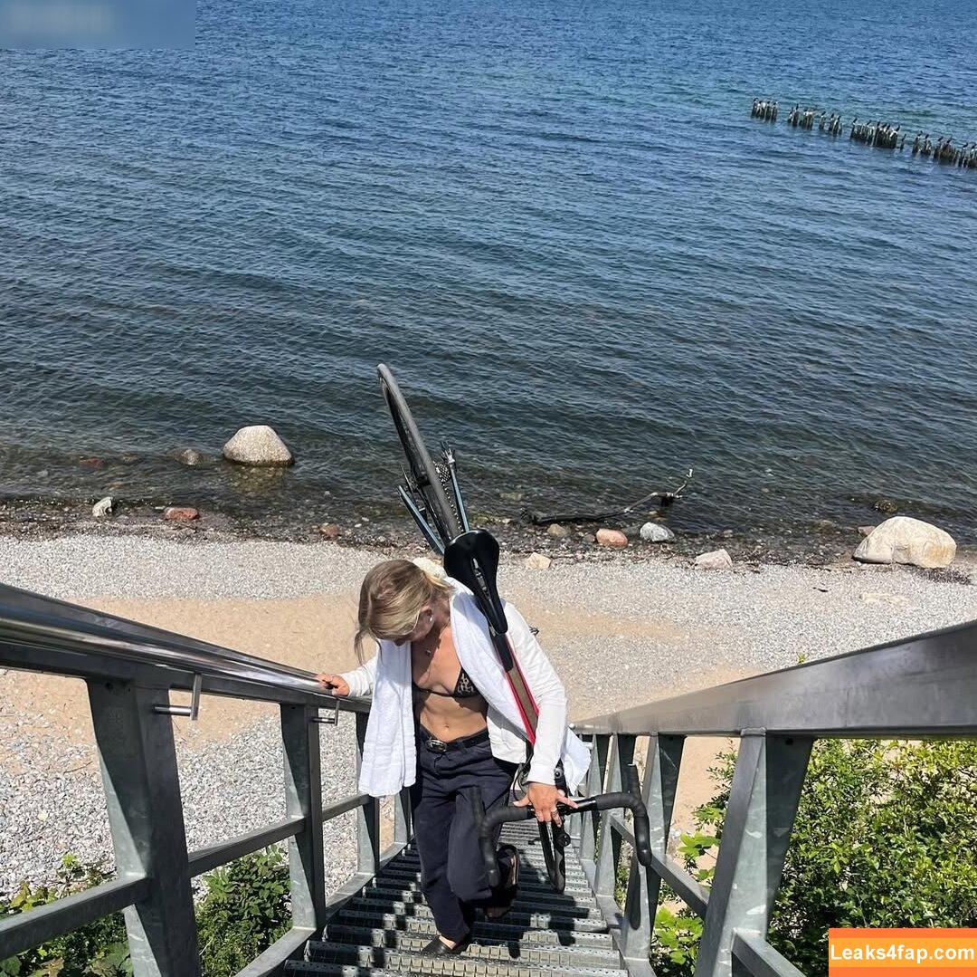 Rotnelchen /  leaked photo photo #0009