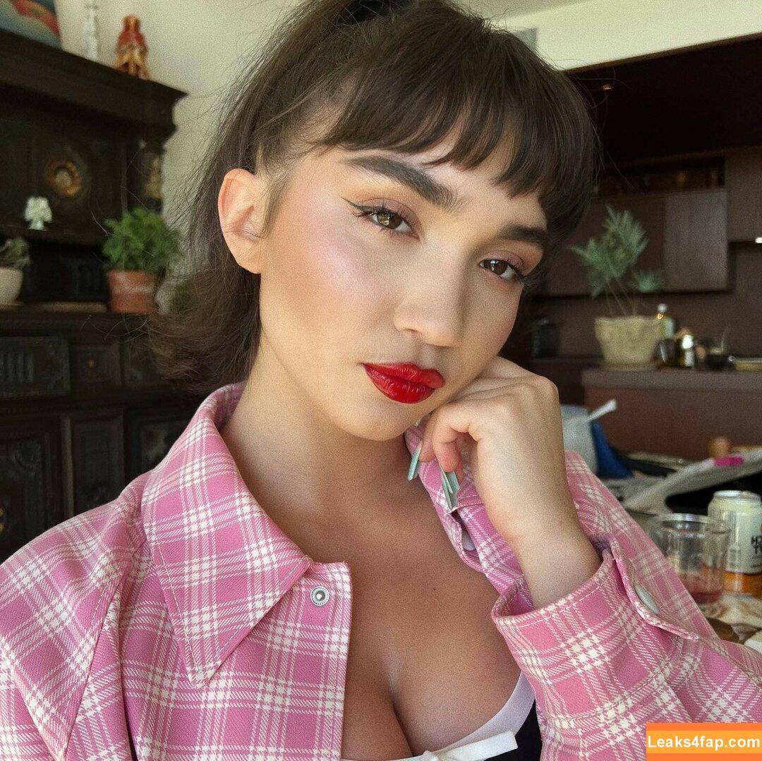Rowan Blanchard / Simp Chat / rowanblanchard leaked photo photo #0055