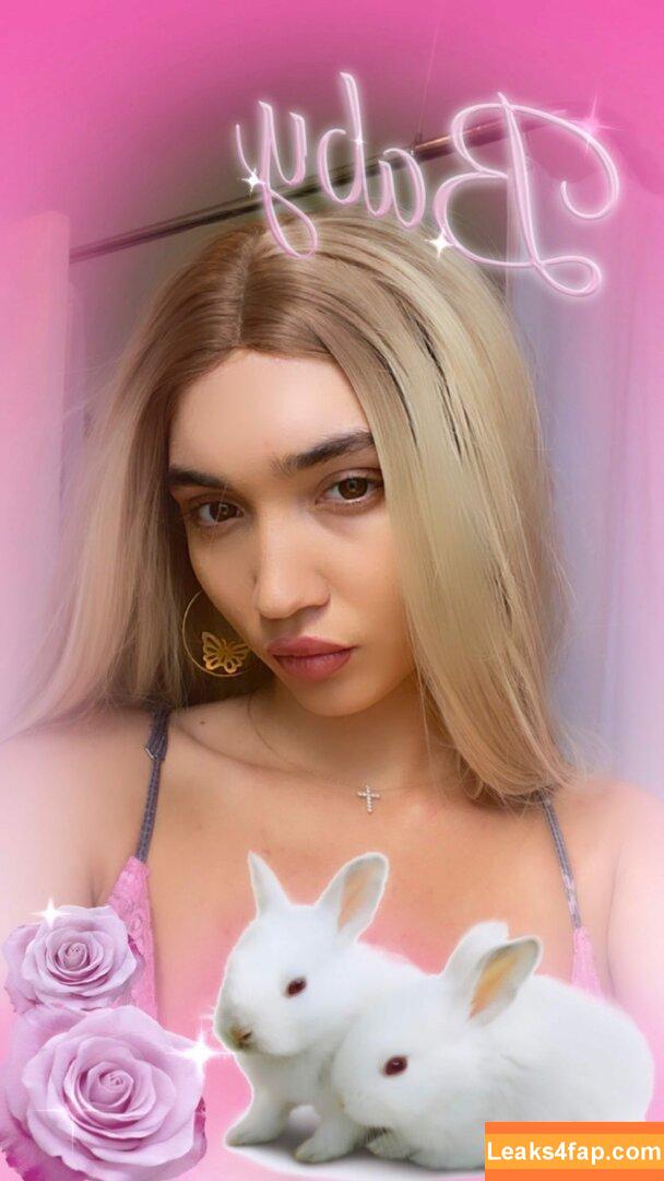 Rowan Blanchard / Simp Chat / rowanblanchard leaked photo photo #0067