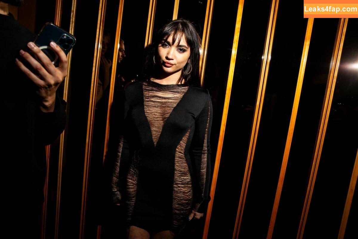 Rowan Blanchard / Simp Chat / rowanblanchard leaked photo photo #0126