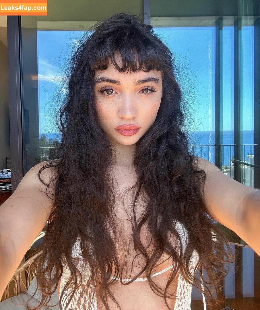 Rowan Blanchard / Simp Chat / rowanblanchard leaked photo photo #0140