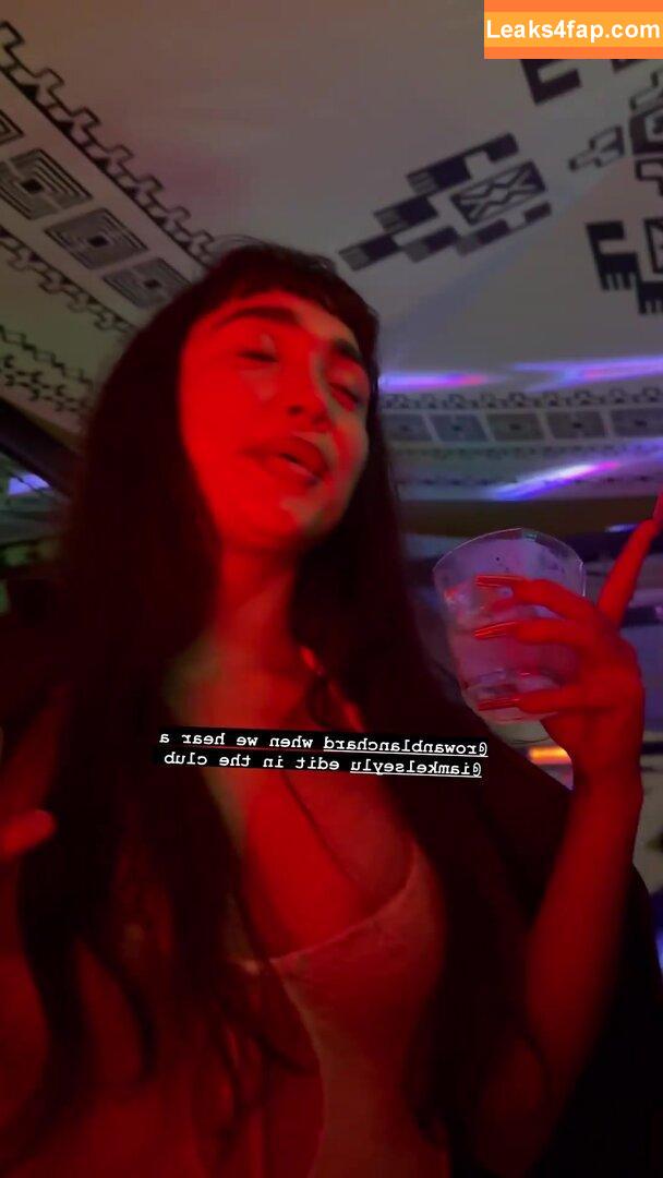 Rowan Blanchard / Simp Chat / rowanblanchard leaked photo photo #0185