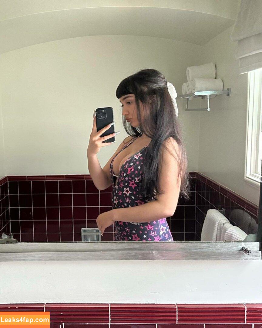 Rowan Blanchard / Simp Chat / rowanblanchard leaked photo photo #0257