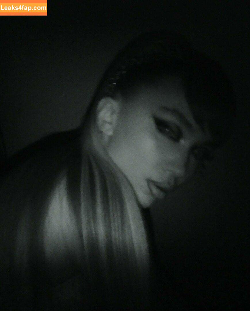 Rowan Blanchard / Simp Chat / rowanblanchard leaked photo photo #0278