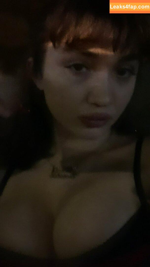 Rowan Blanchard / Simp Chat / rowanblanchard leaked photo photo #0407