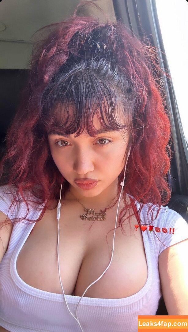 Rowan Blanchard / Simp Chat / rowanblanchard leaked photo photo #0444