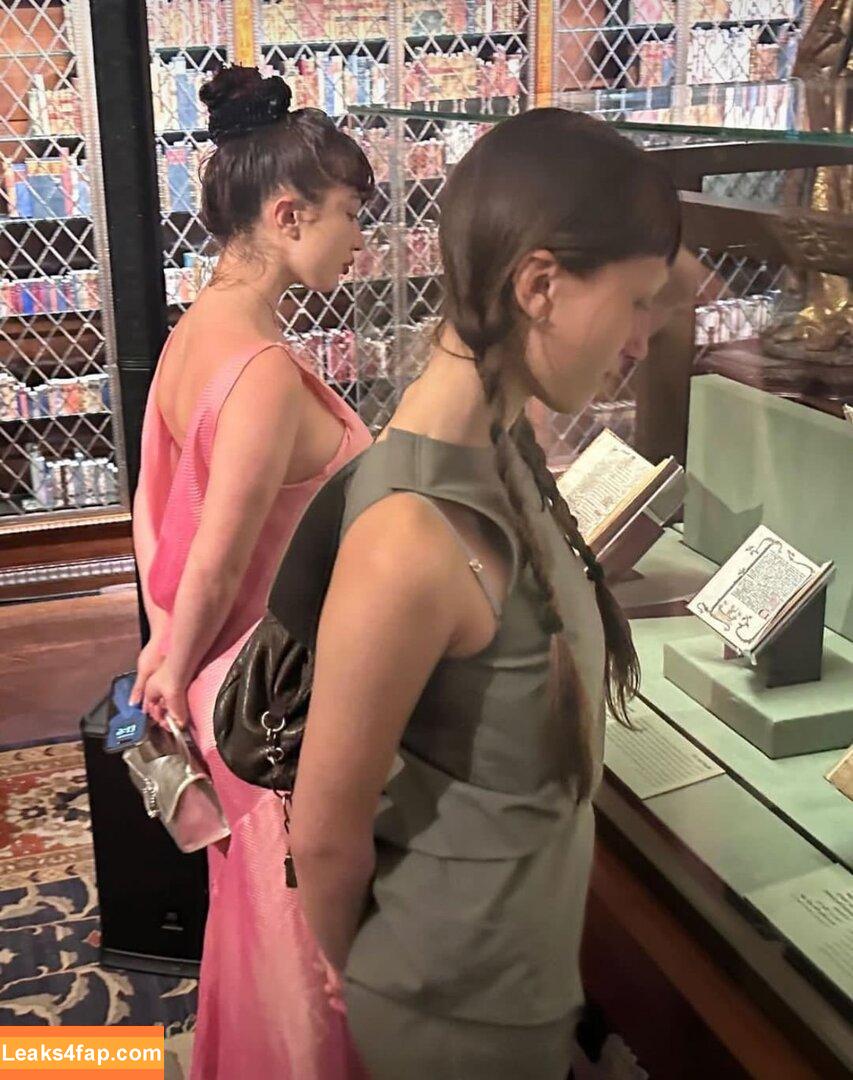 Rowan Blanchard / Simp Chat / rowanblanchard leaked photo photo #0447