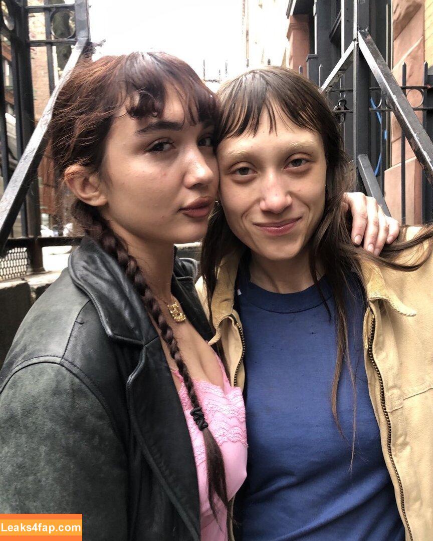 Rowan Blanchard / Simp Chat / rowanblanchard слитое фото фото #0738