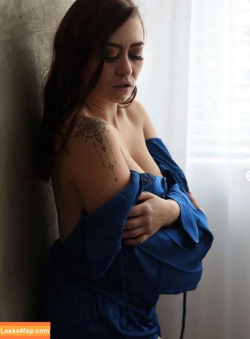 Rowina_offical / rowina_official leaked photo photo #0008