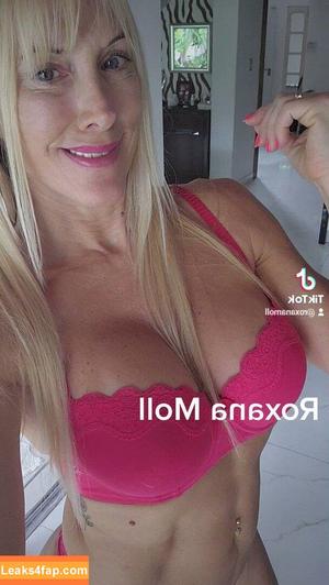 Roxana Moll photo #0048