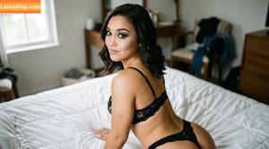 Roxanne Perez photo #1126