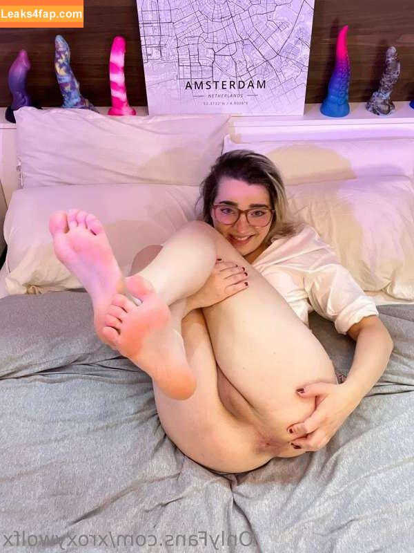 Roxanne Wolf / queen_roxanne_wolf / xroxywolfx leaked photo photo #0022