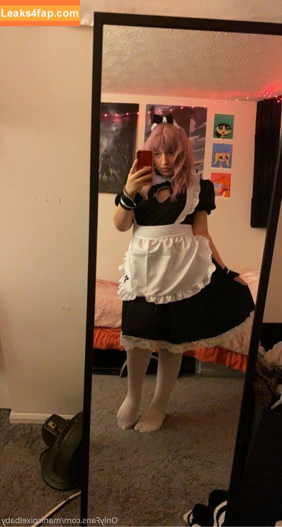 roxannerom / roxanne.rom.official leaked photo photo #0004
