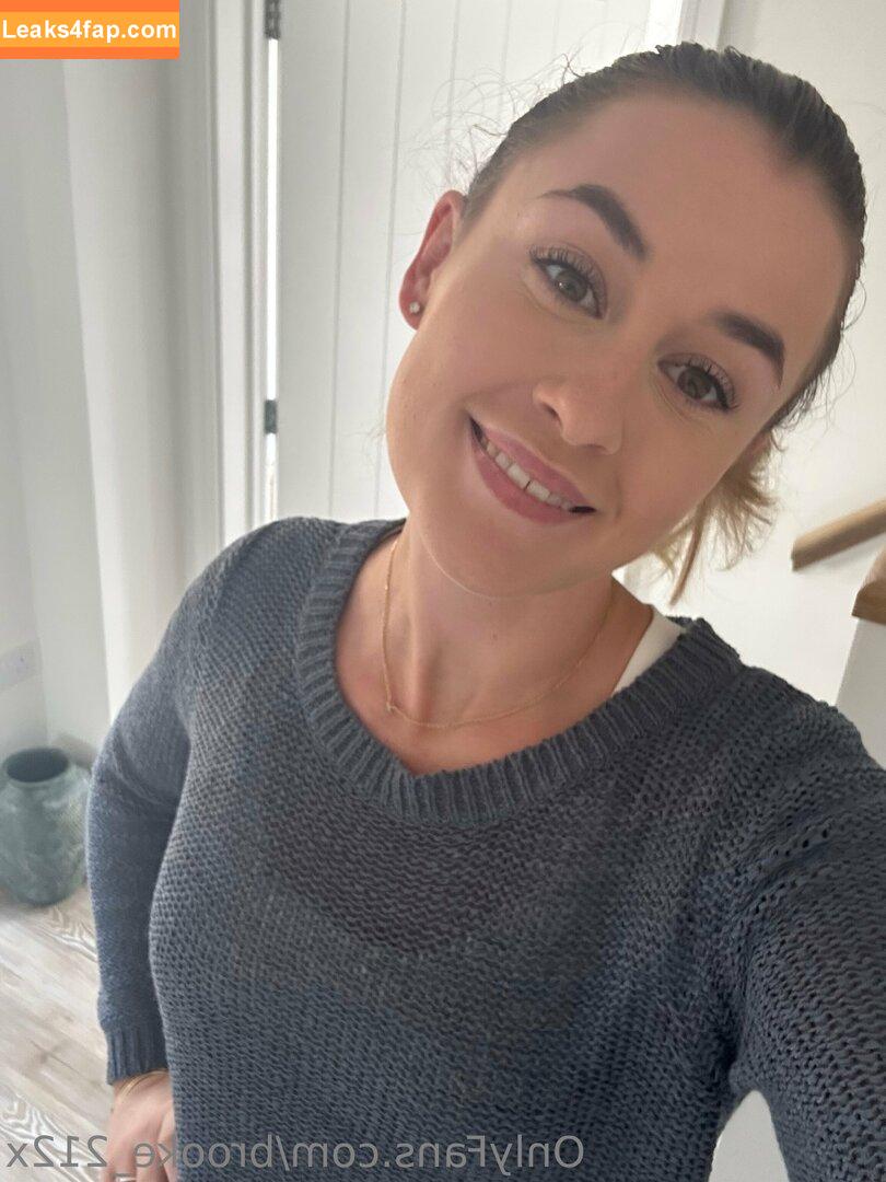 roxbeejustliving /  leaked photo photo #0006