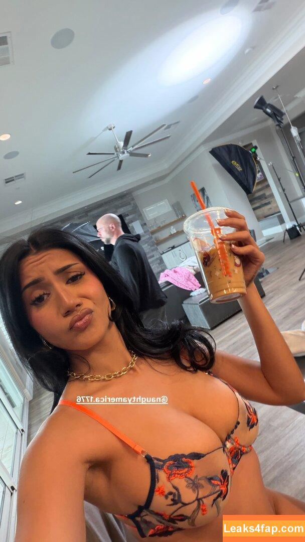 Roxie Sinner / roxie_sinner / roxxii_sinner / theroxiesinner слитое фото фото #0248