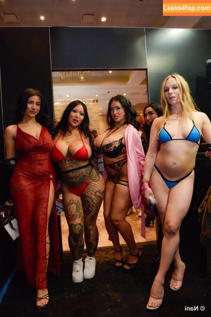 Roxie Sinner / https: / theroxiesinner / theroxiesinnerr leaked photo photo #0279