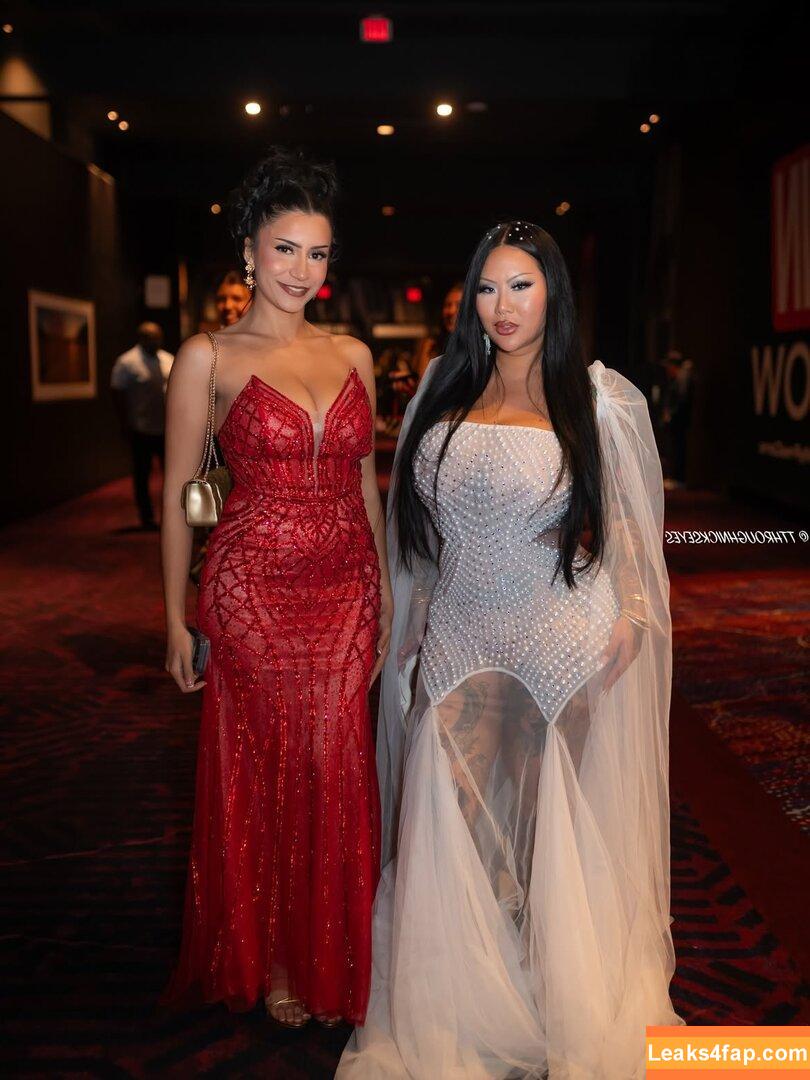 Roxie Sinner / https: / theroxiesinner / theroxiesinnerr leaked photo photo #0280