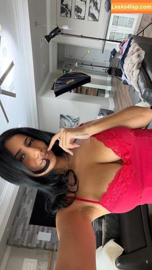 Roxie Sinner фото #0250