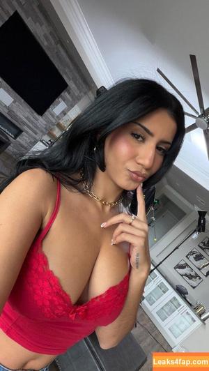 Roxie Sinner фото #0251