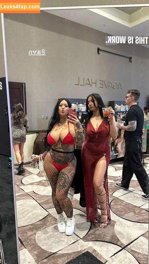 Roxie Sinner photo #0278