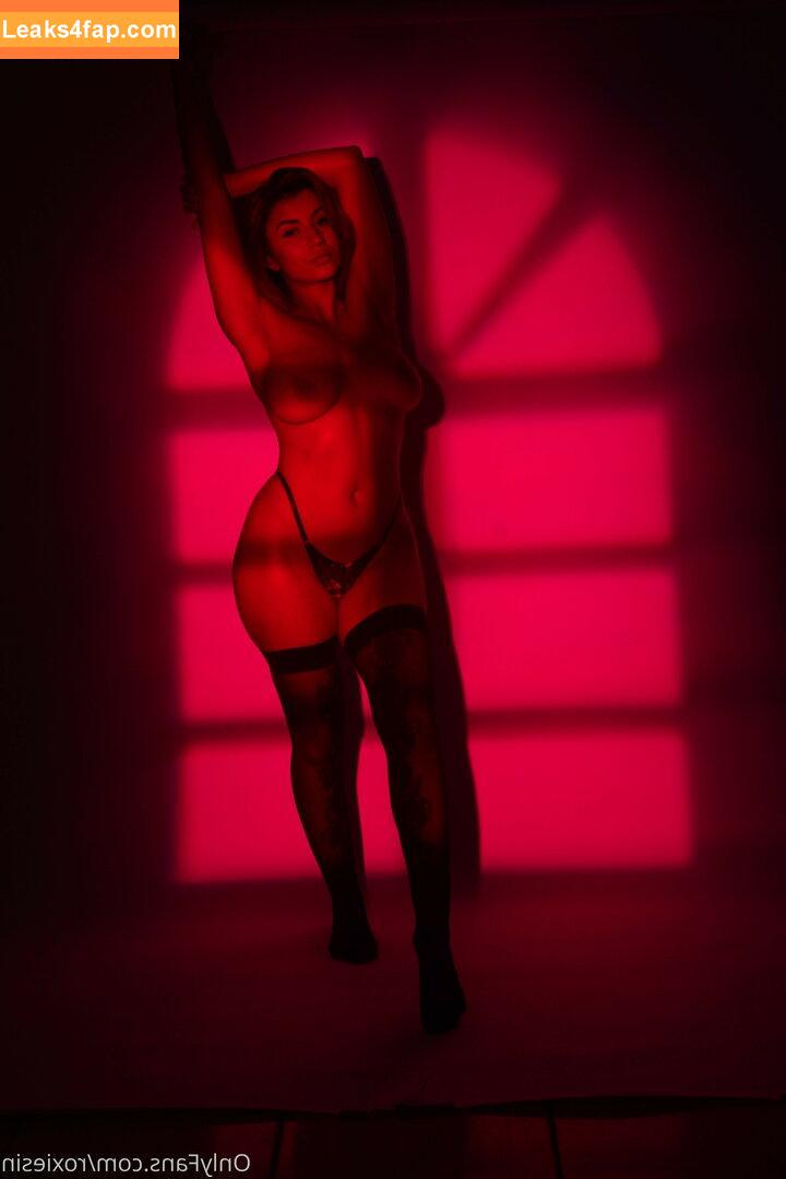 Roxiesin / TheRoxieSinner / UrArabGf / peachescheeks / roxiesinner / roxiesinnerlive leaked photo photo #0196