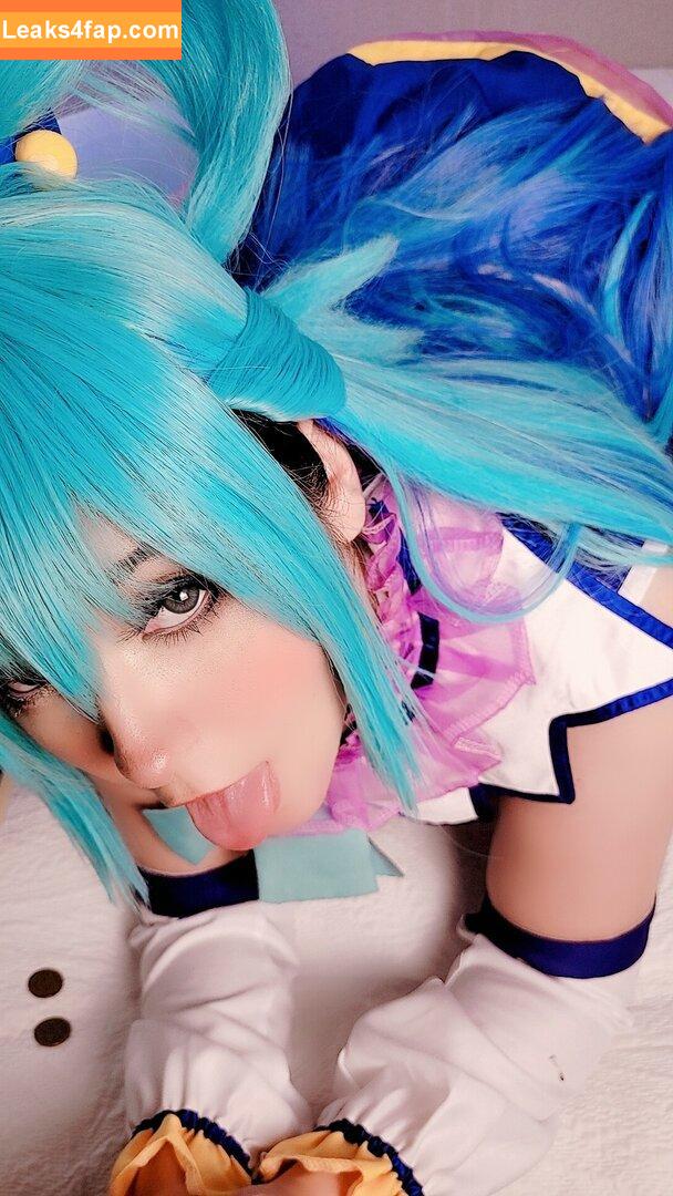 RoxiiCosplay / roxii_cosplay leaked photo photo #0035