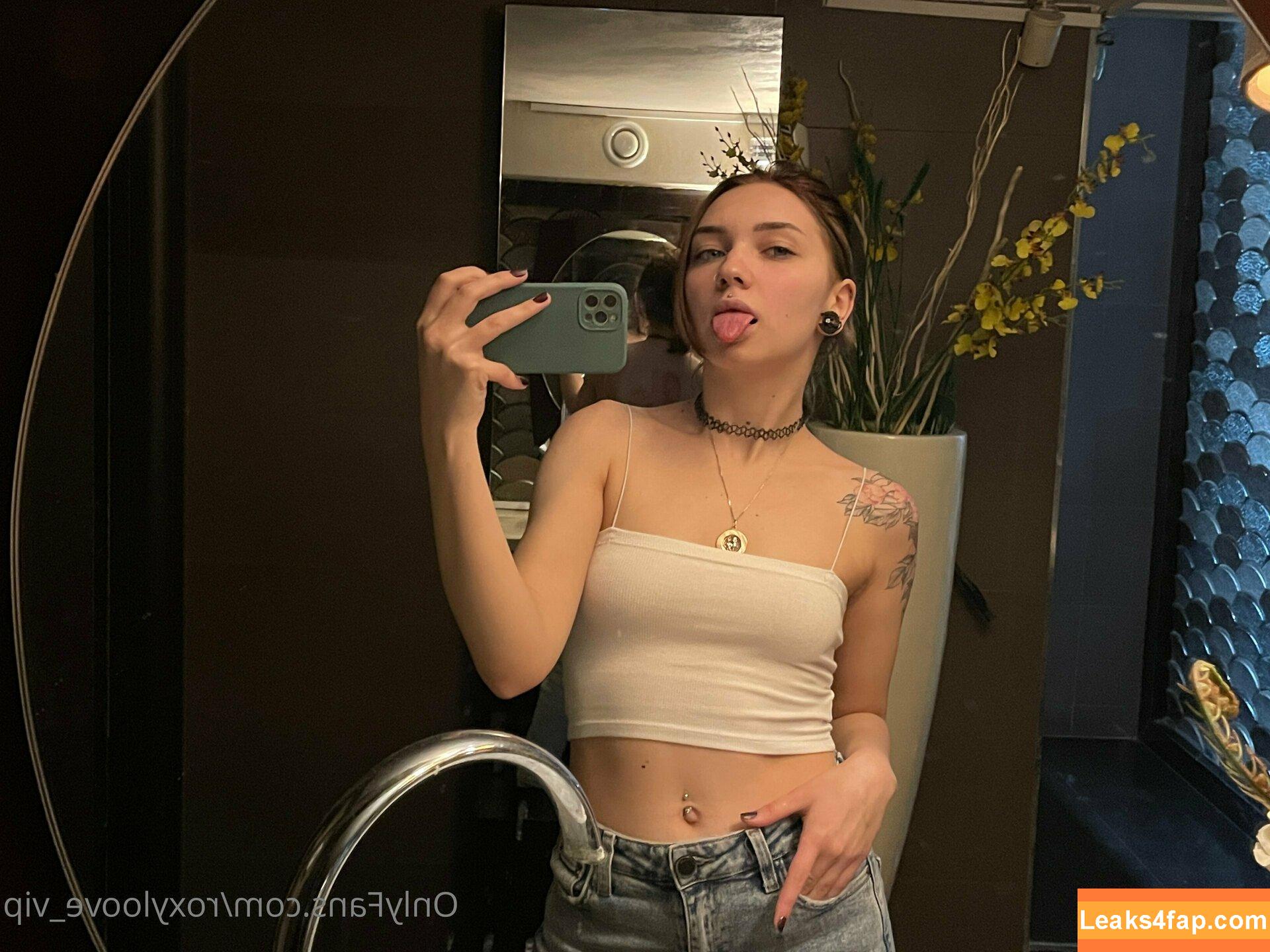 roxyloove_vip / mayberoxy leaked photo photo #0003