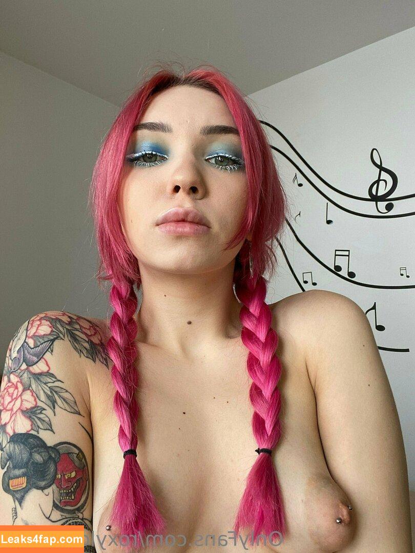 roxyloove_vip / mayberoxy leaked photo photo #0041