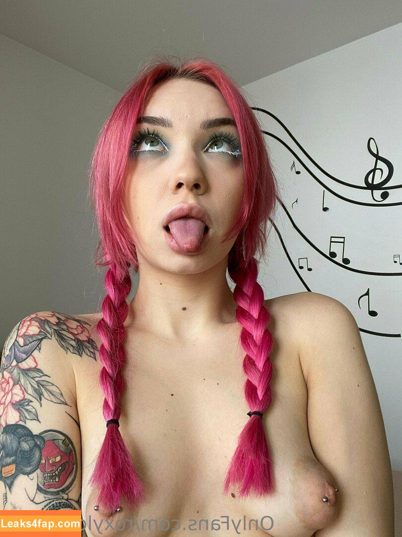 roxyloove_vip / mayberoxy leaked photo photo #0042