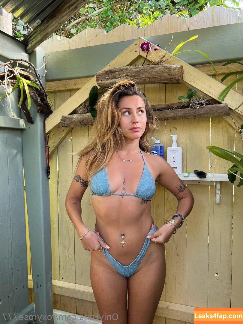 Roxyrose777 / roxy777_ / urislandwifey6969 leaked photo photo #0113