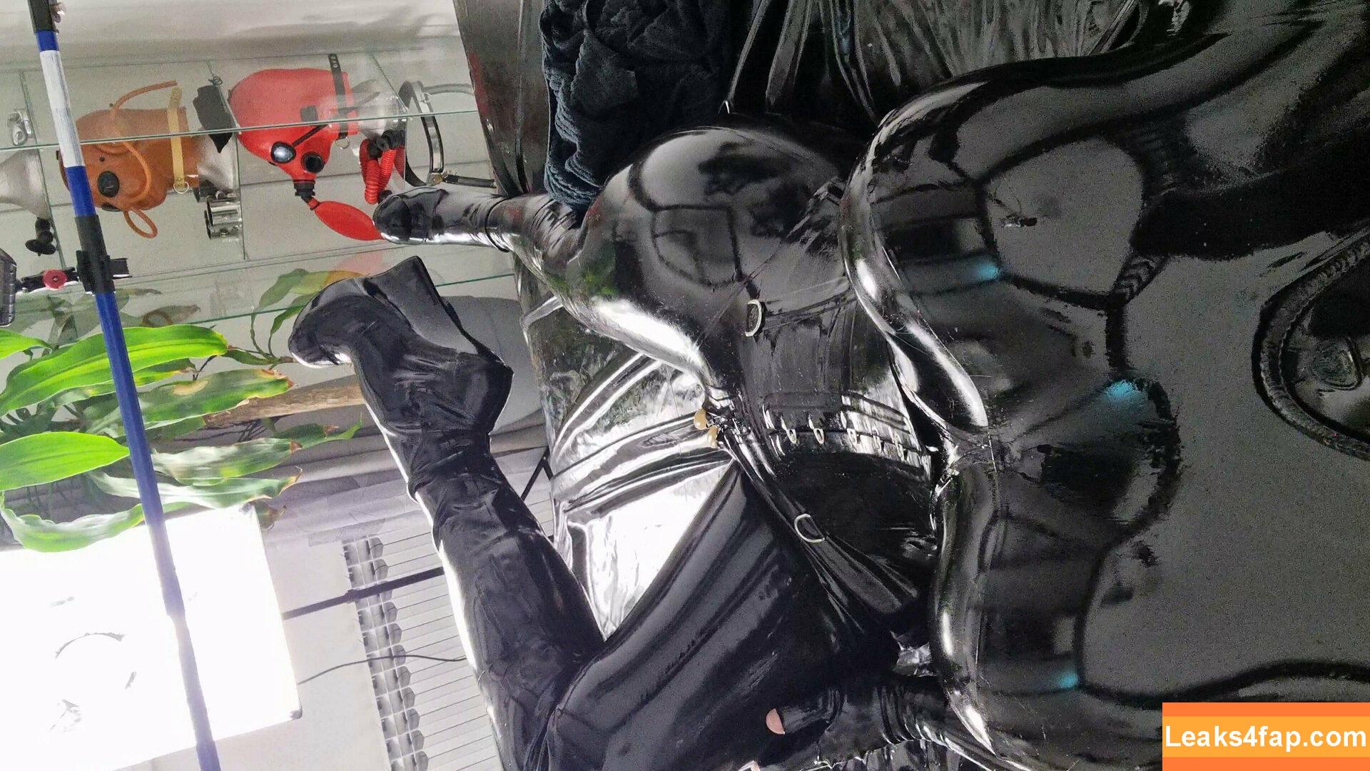 rubberdollemma /  leaked photo photo #0096