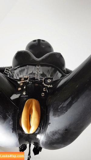 rubberdollemma photo #0027